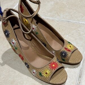 Floral Embroidered Wedge Sandals